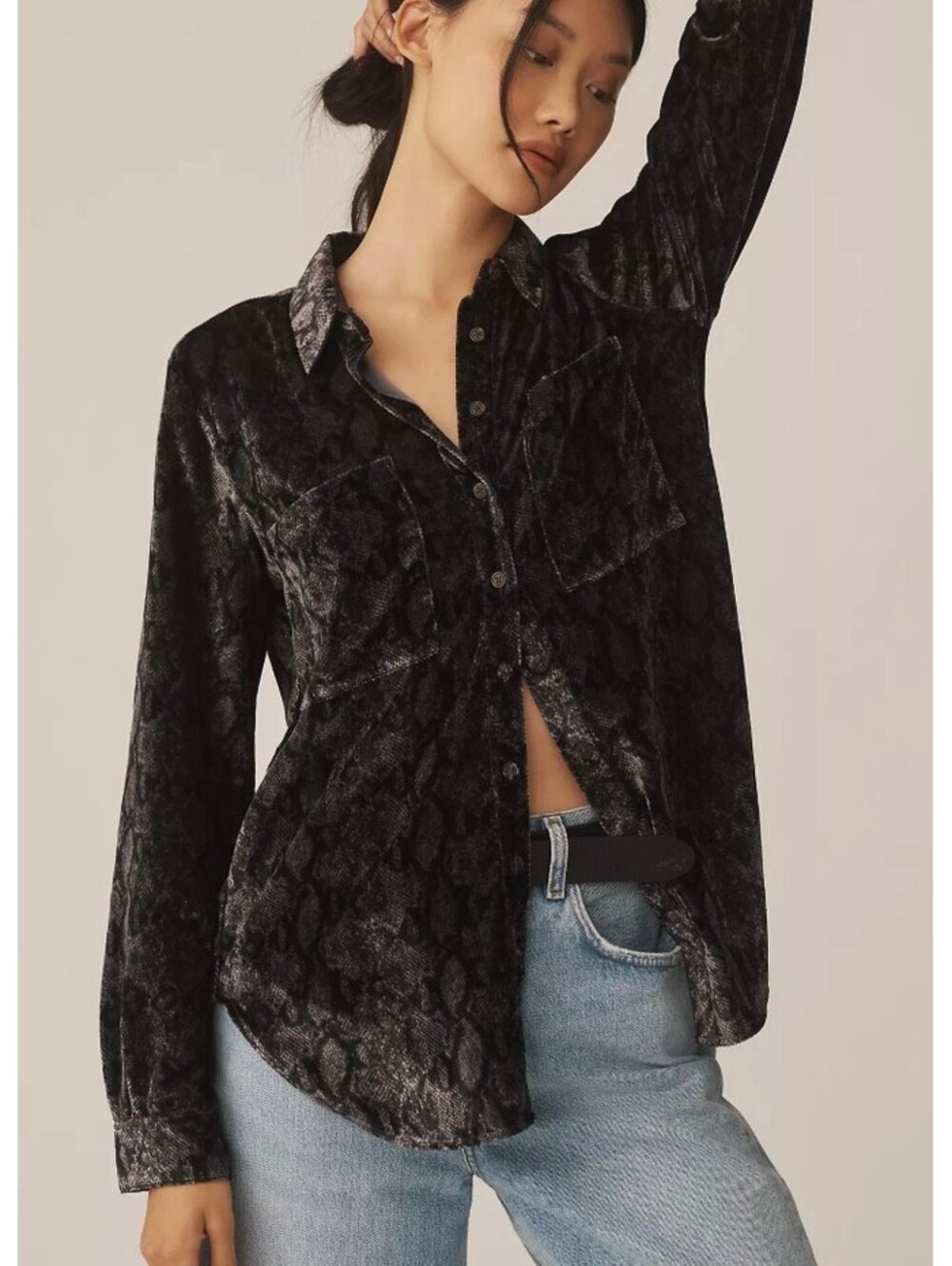 NWT Pilcro Hadley Relaxed Buttondown Velvet Snakeskin Print Shirt - Size XXS